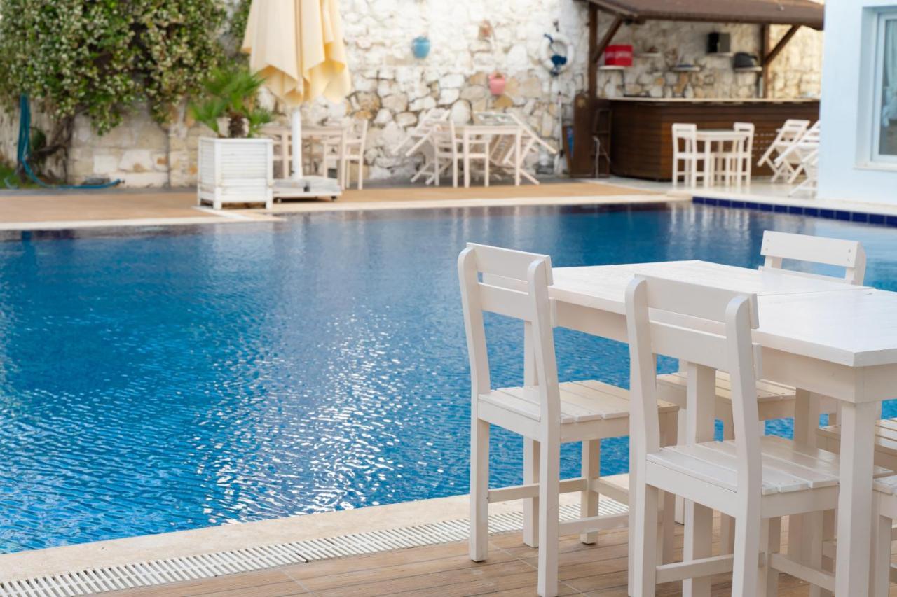 Otel Yeni Çeşme Exterior foto