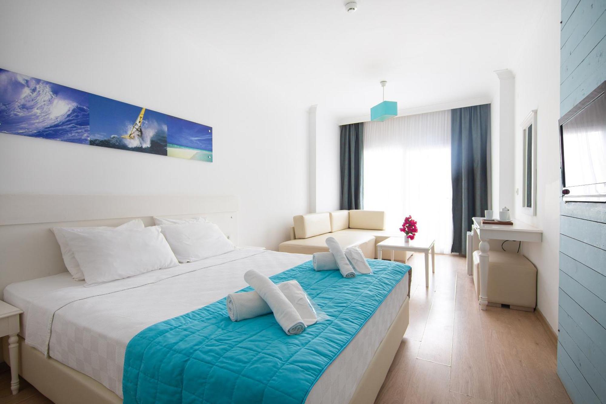 Otel Yeni Çeşme Exterior foto