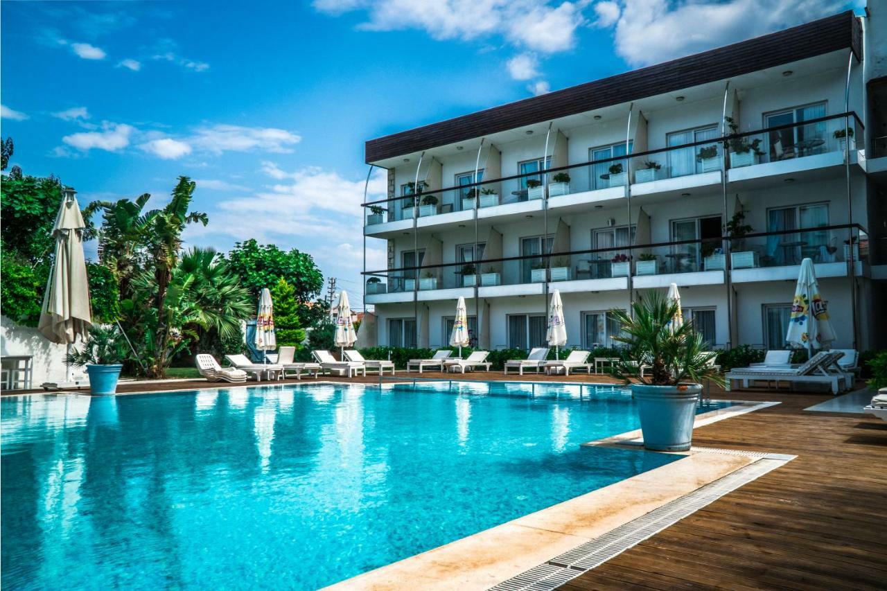 Otel Yeni Çeşme Exterior foto